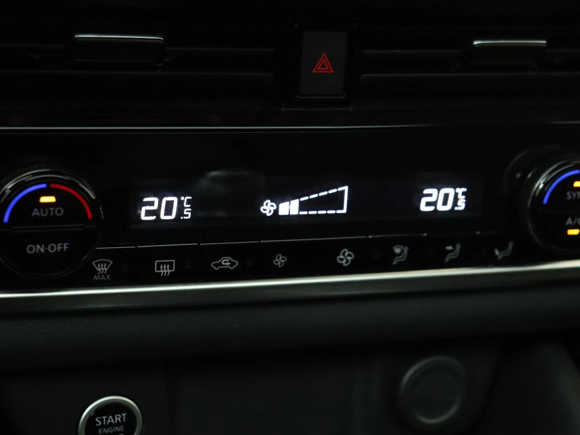 Nissan QASHQAI 1.3 MHEV N-Connecta