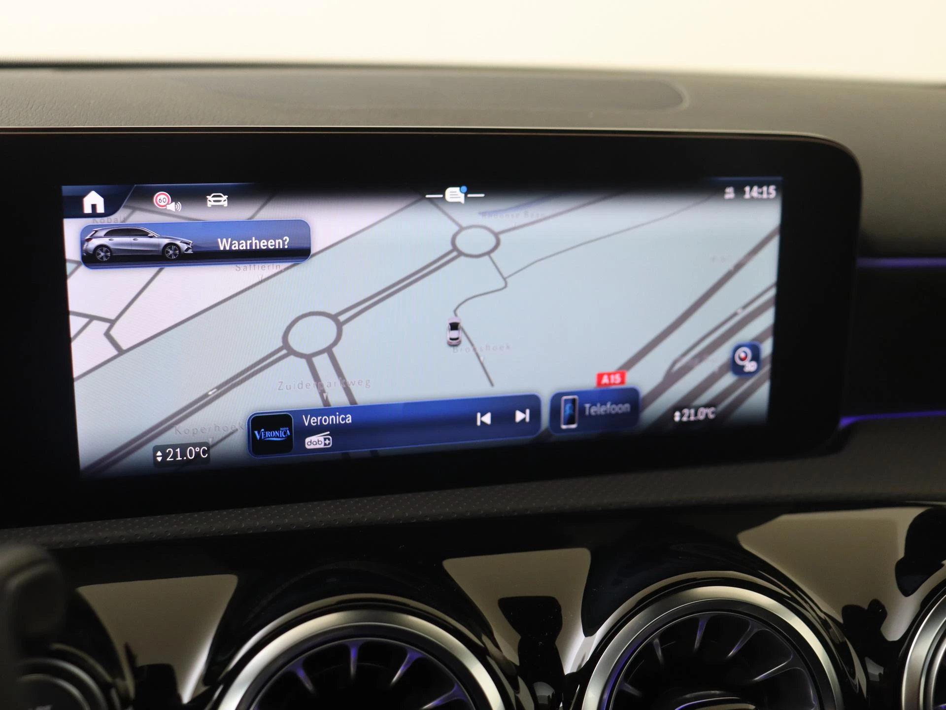 Mercedes-Benz-A-Klasse-image-20