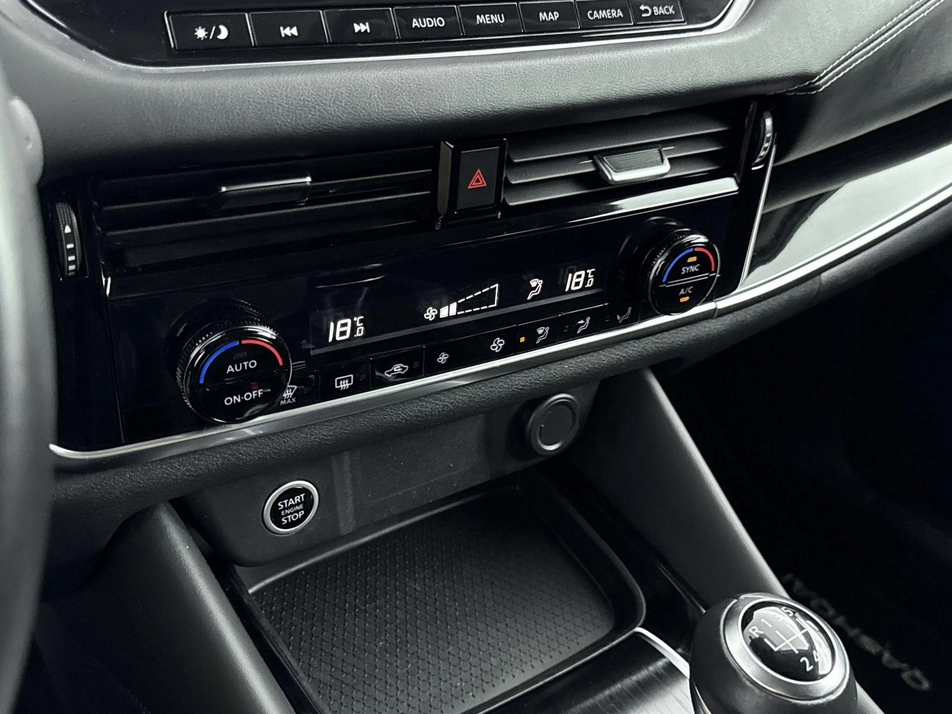 Nissan-QASHQAI-image-23