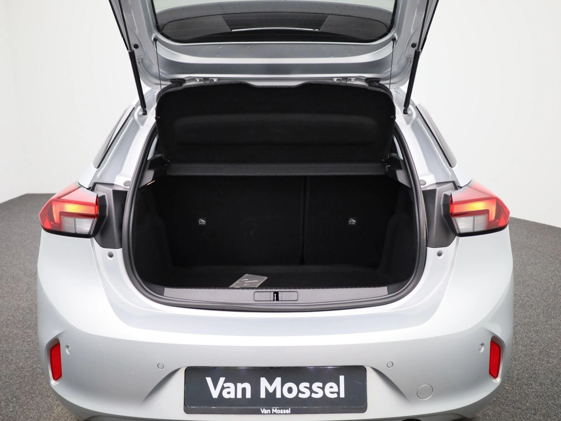 Opel-Corsa-image-9