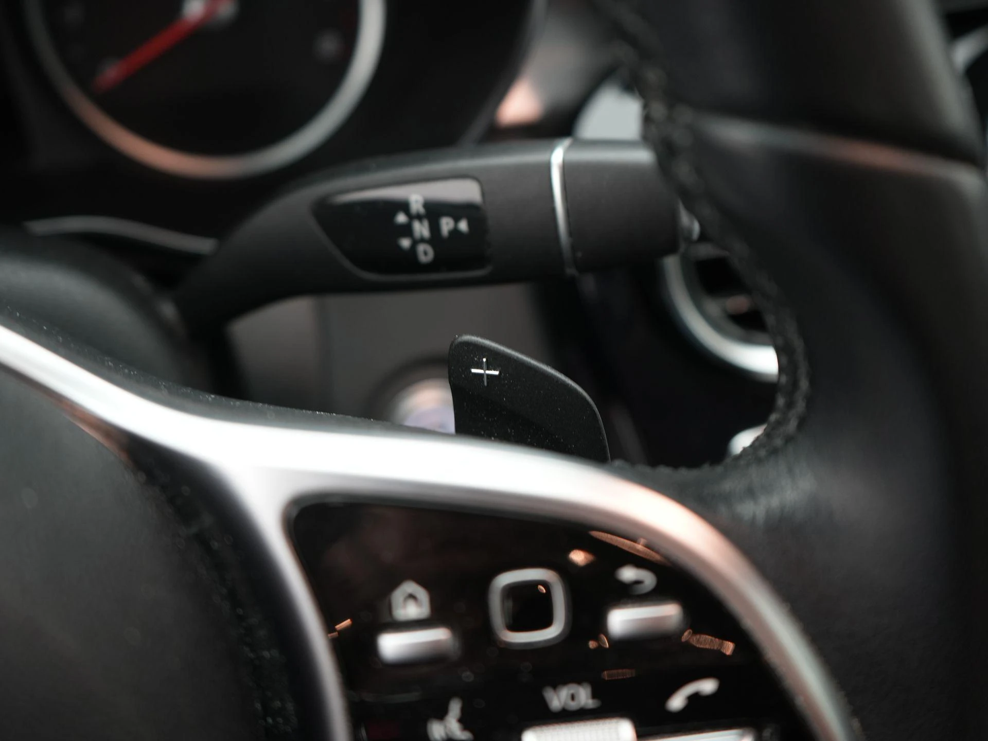 Mercedes-Benz-C-Klasse-image-31