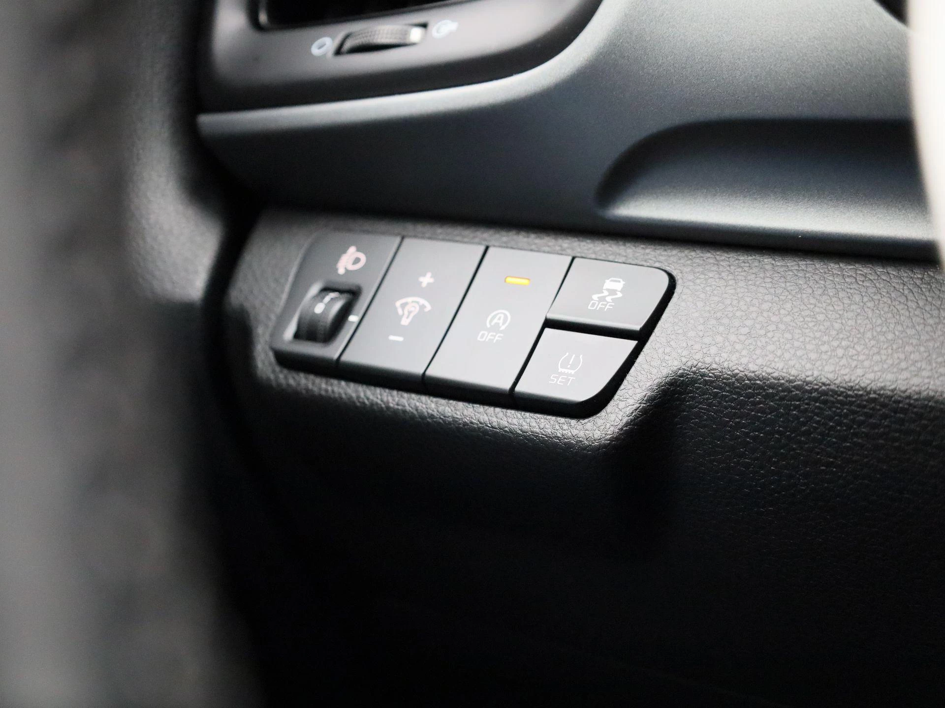 Kia-Stonic-image-25