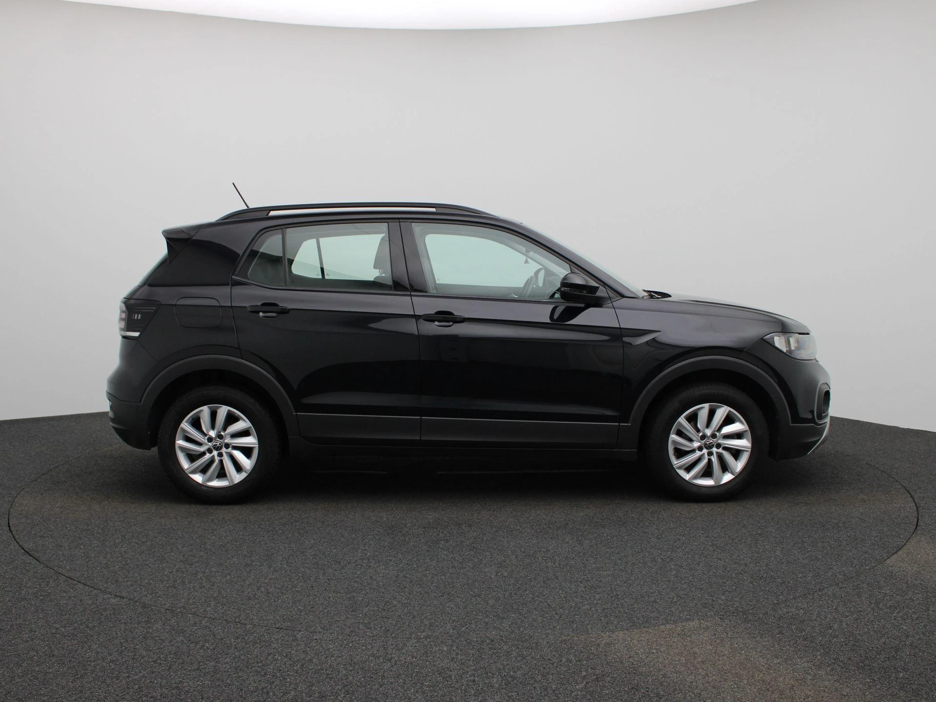 Volkswagen-T-Cross-image-5