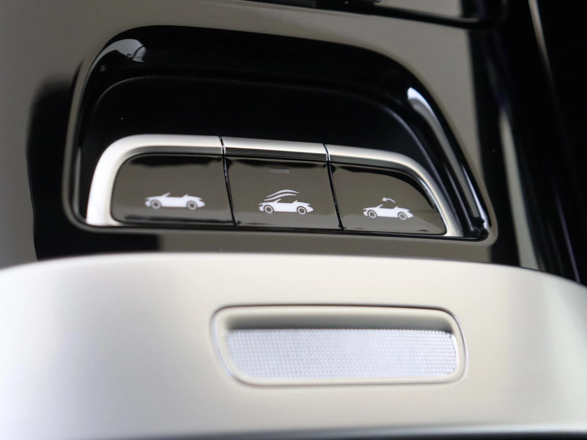 Mercedes-Benz-CLE-image-21