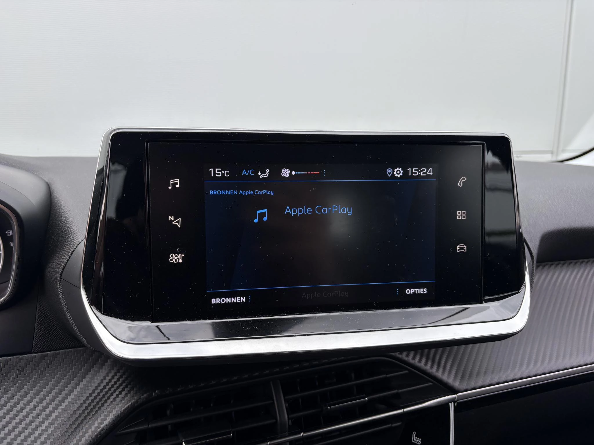 Peugeot-208-image-22