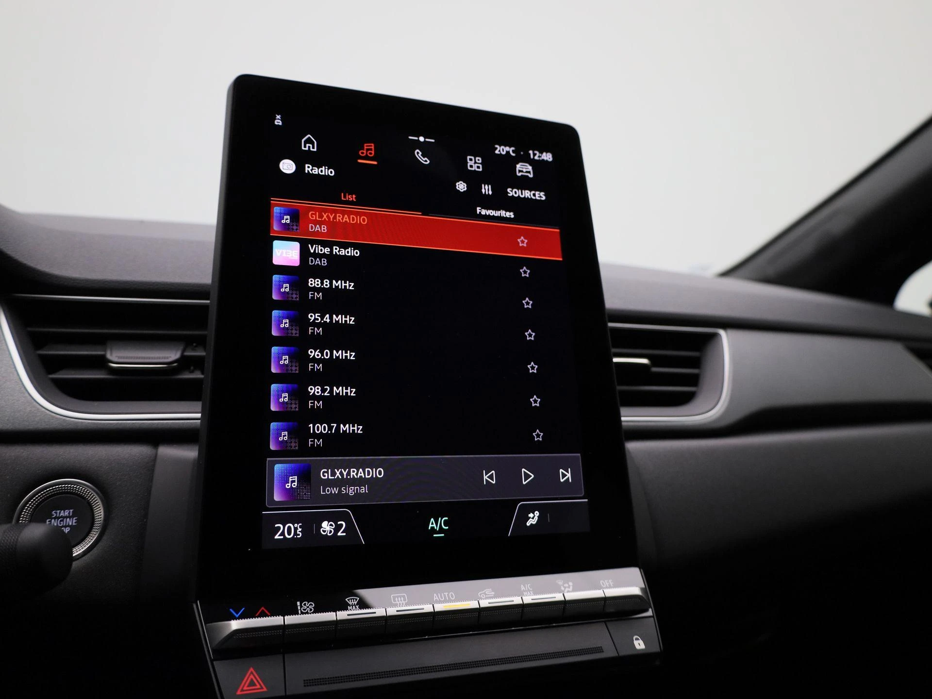 Renault-Captur-image-15