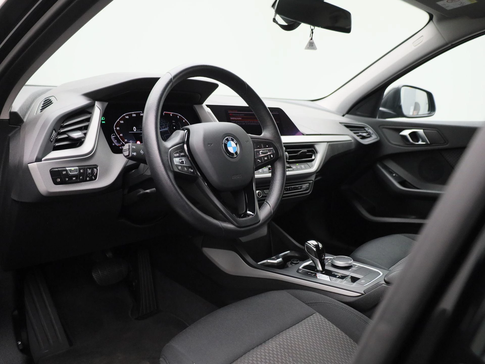 BMW Série 1 Hatch 116iA (80 kW)