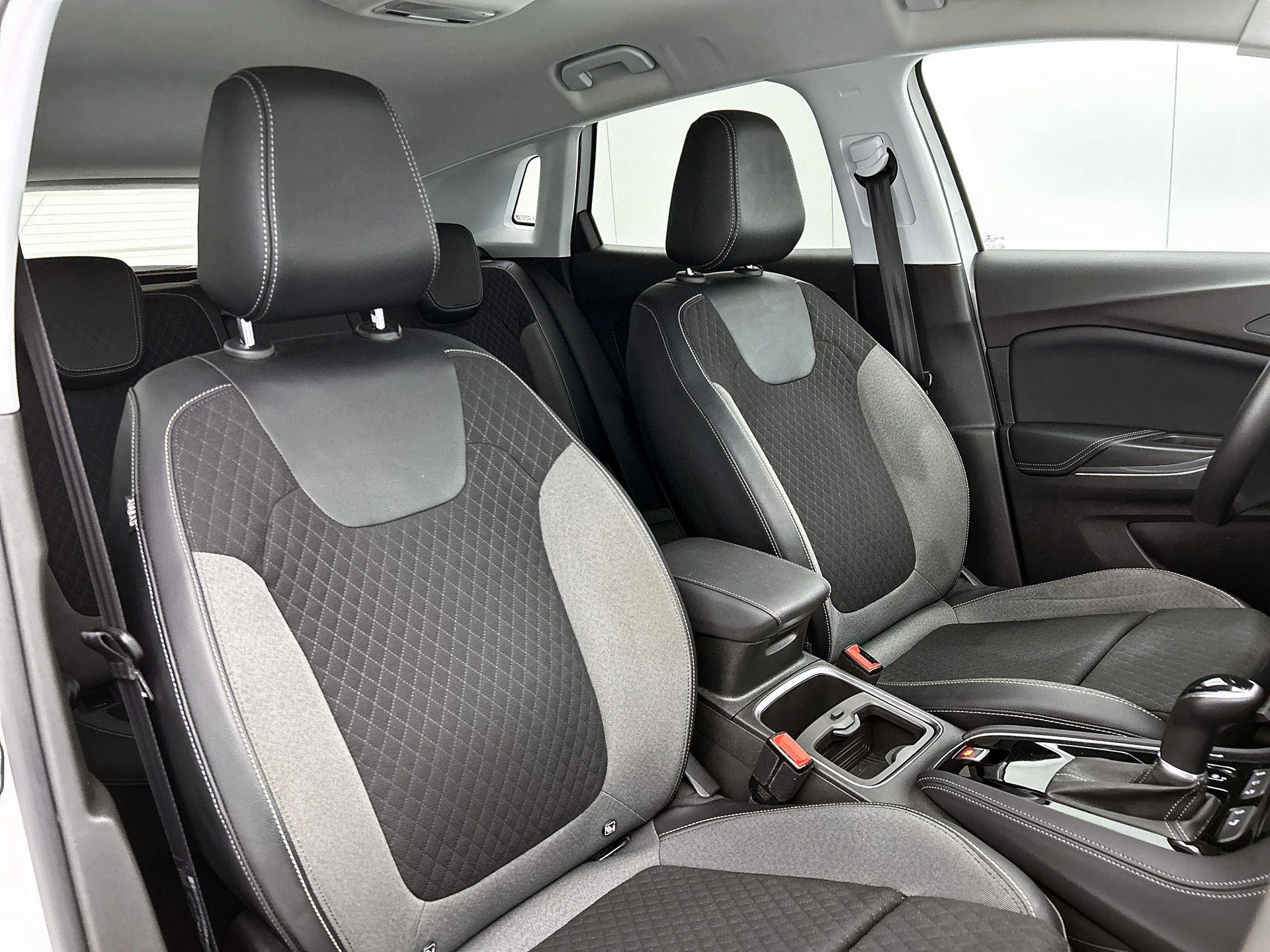Opel Grandland X 1.2 Turbo Business Executive