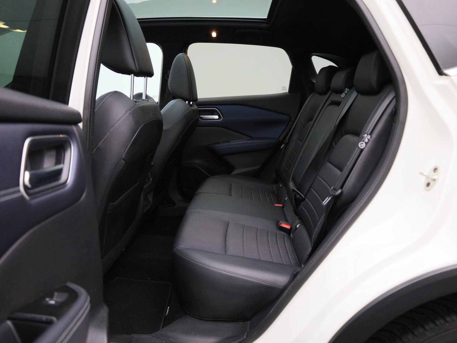 Nissan-QASHQAI-image-11