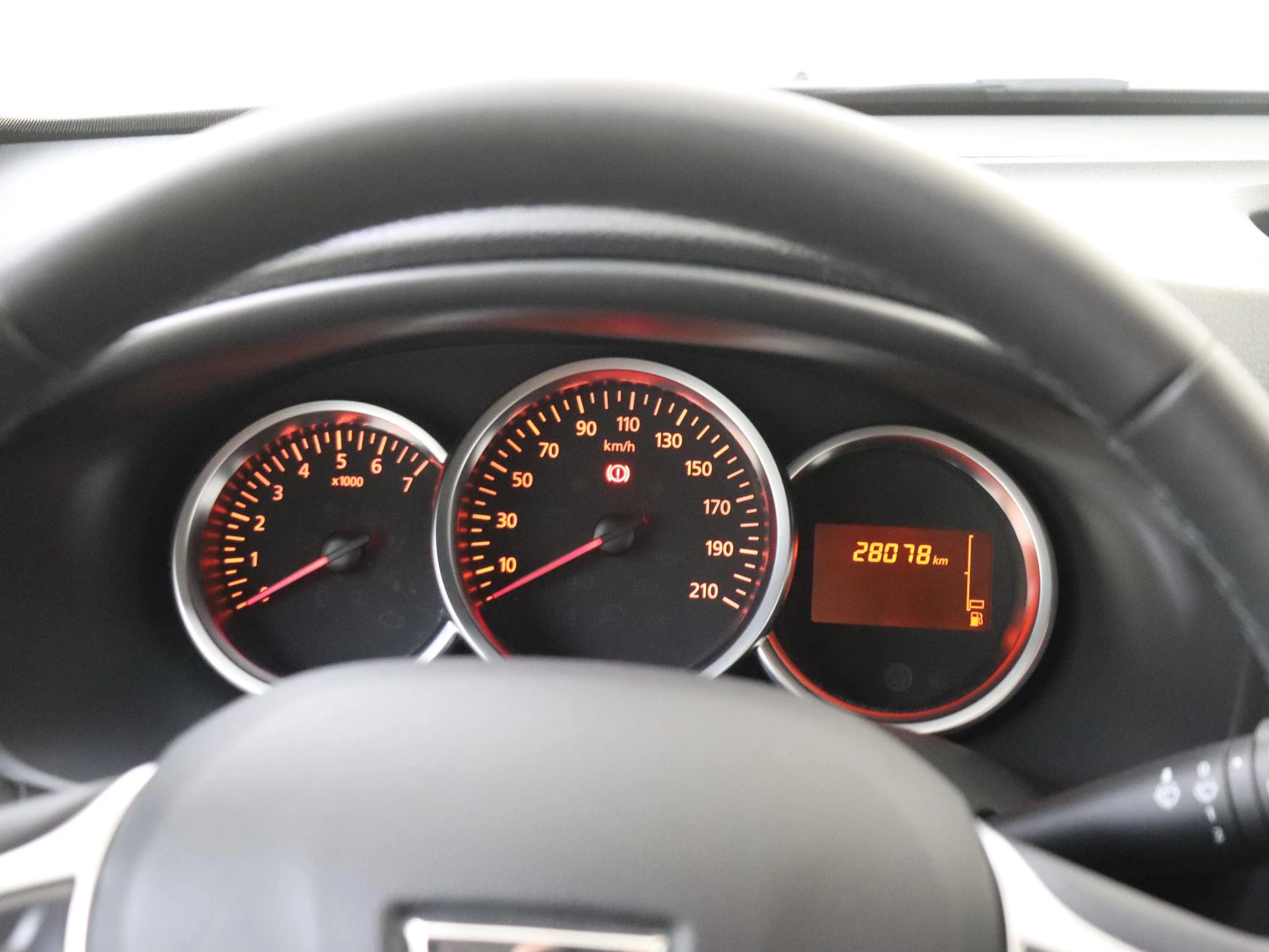 Dacia-Sandero Stepway-image-11