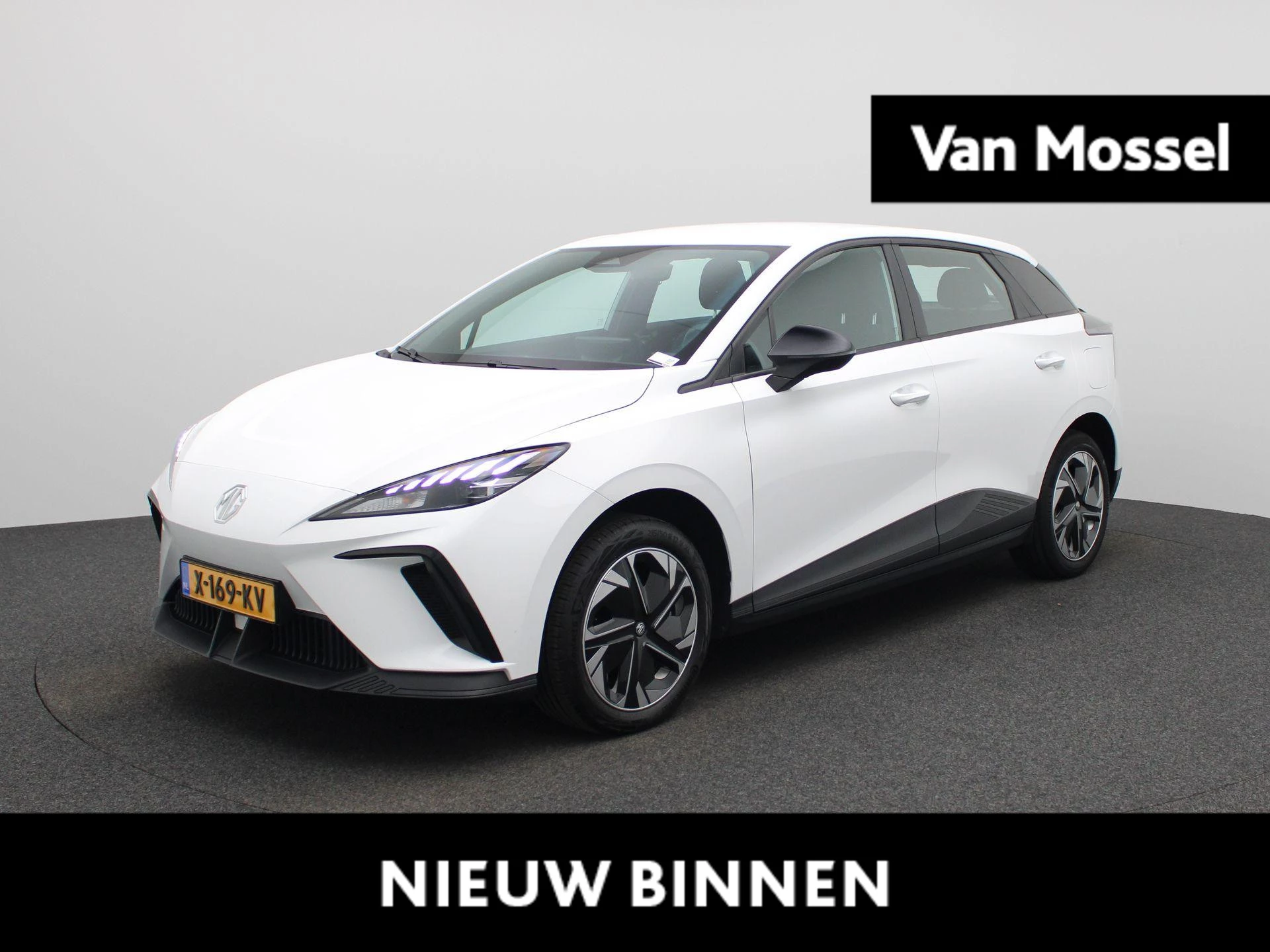 MG-MG4 EV-image-0