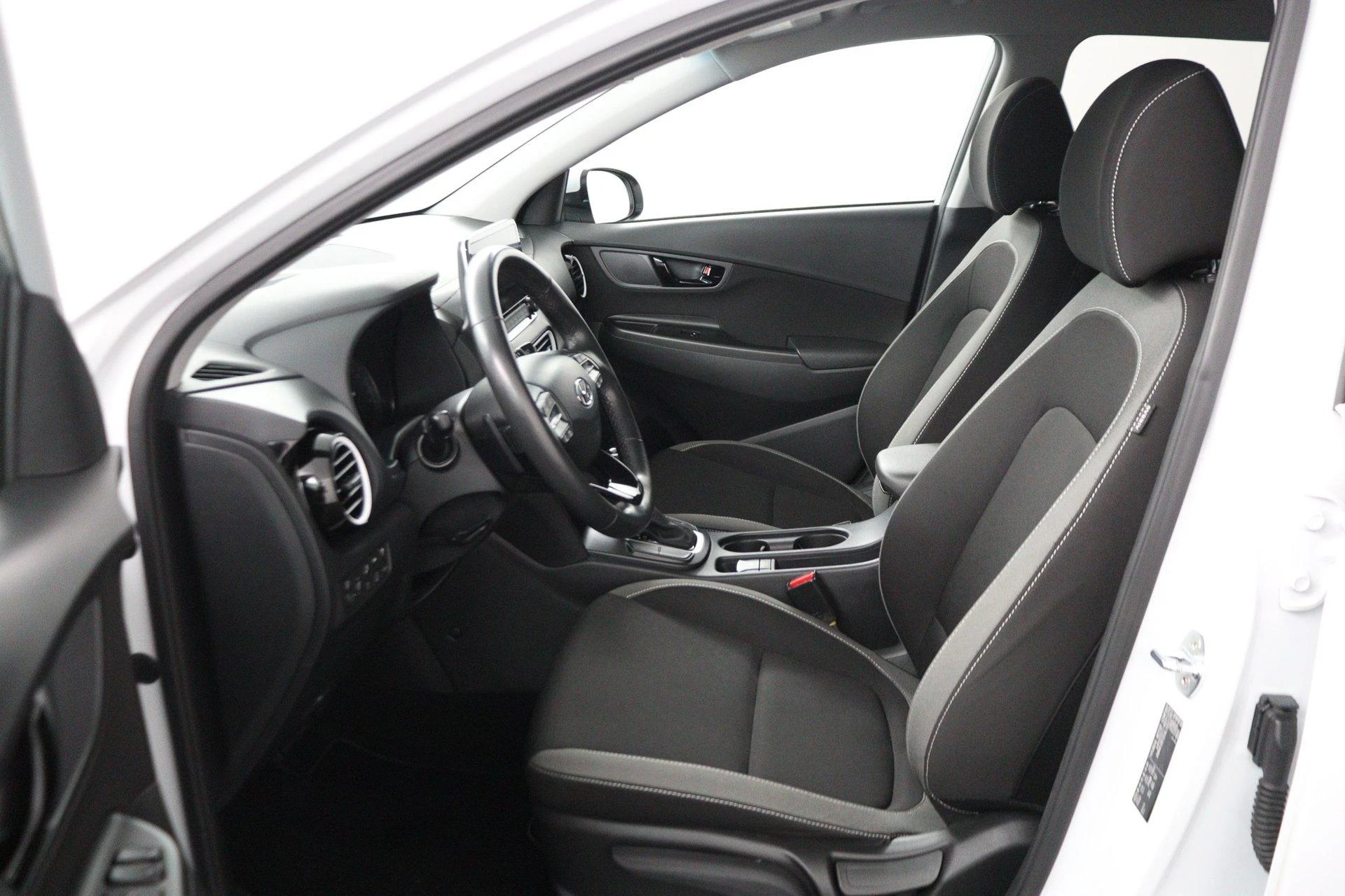 Hyundai-Kona-image-22