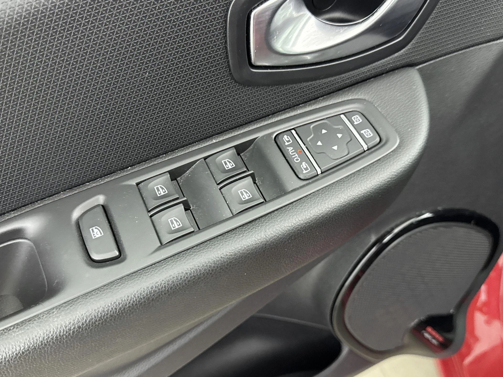 Renault-Clio-image-15