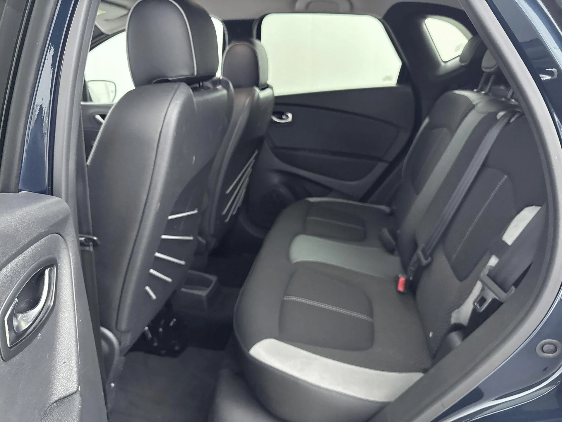 Renault-Captur-image-25