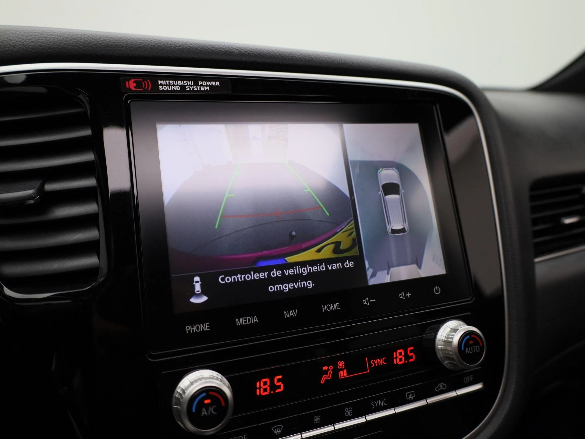 Mitsubishi-Outlander-image-33