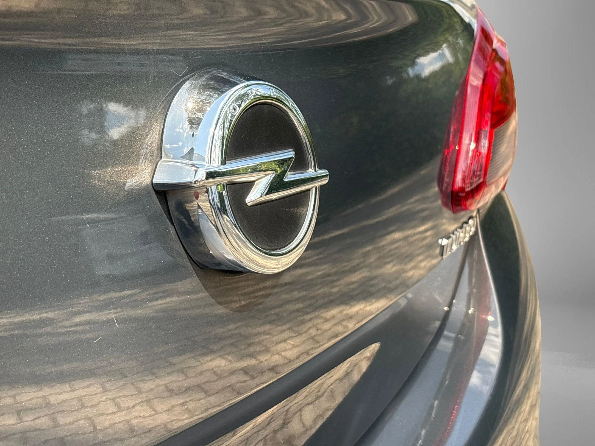 Opel Corsa 1.4 Color Edition