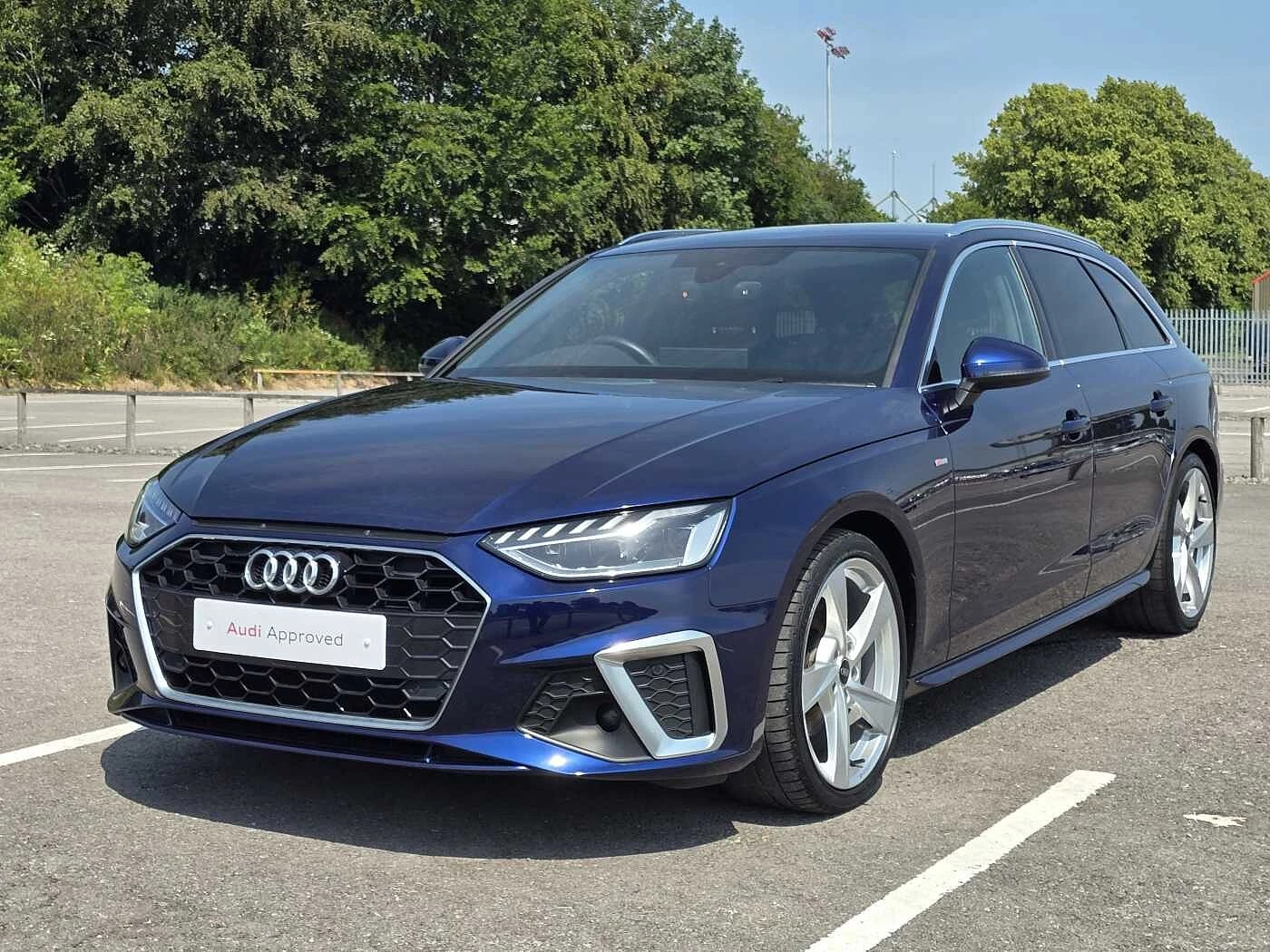 Audi-A4-image-18