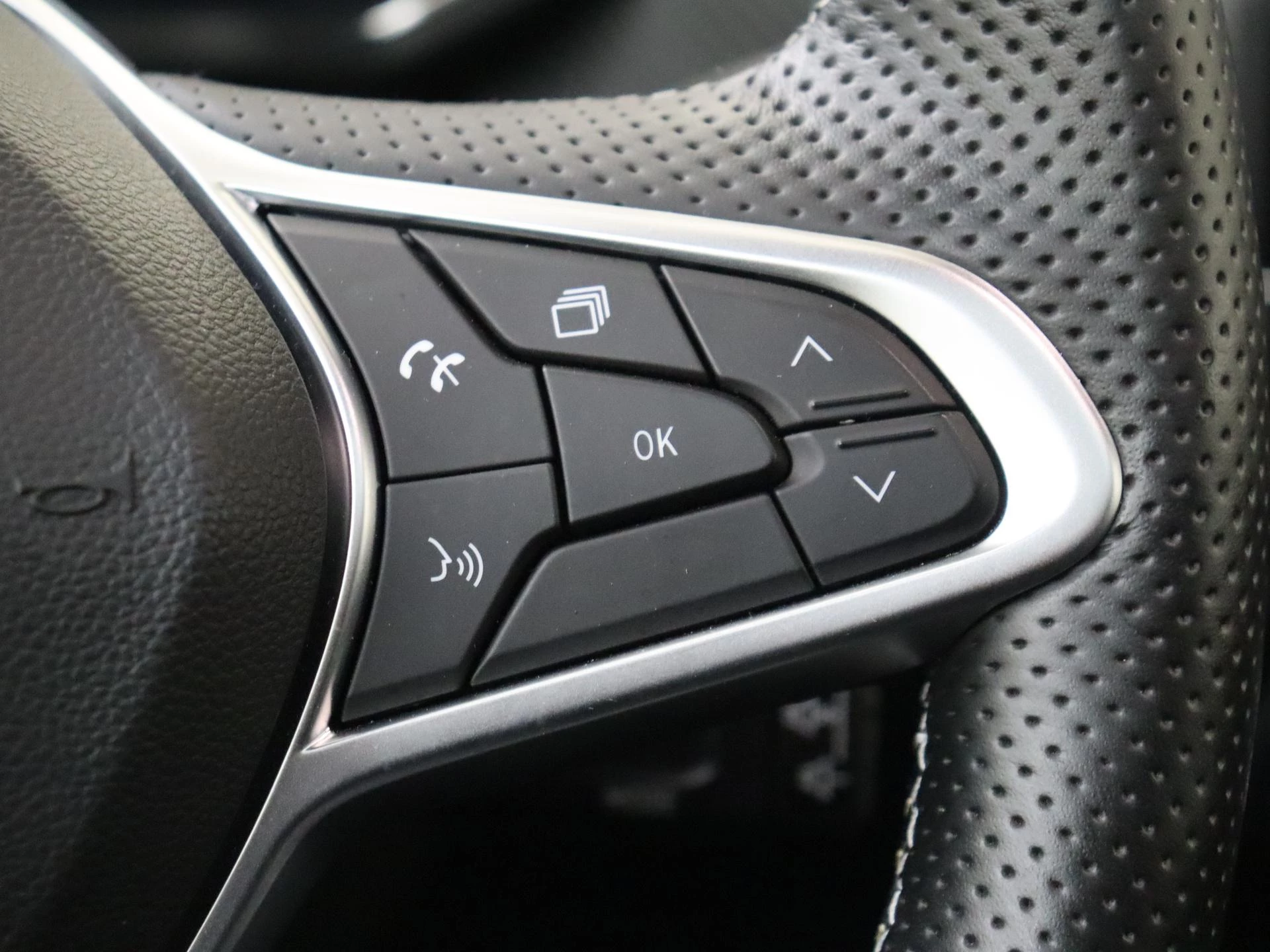 Renault-Captur-image-17