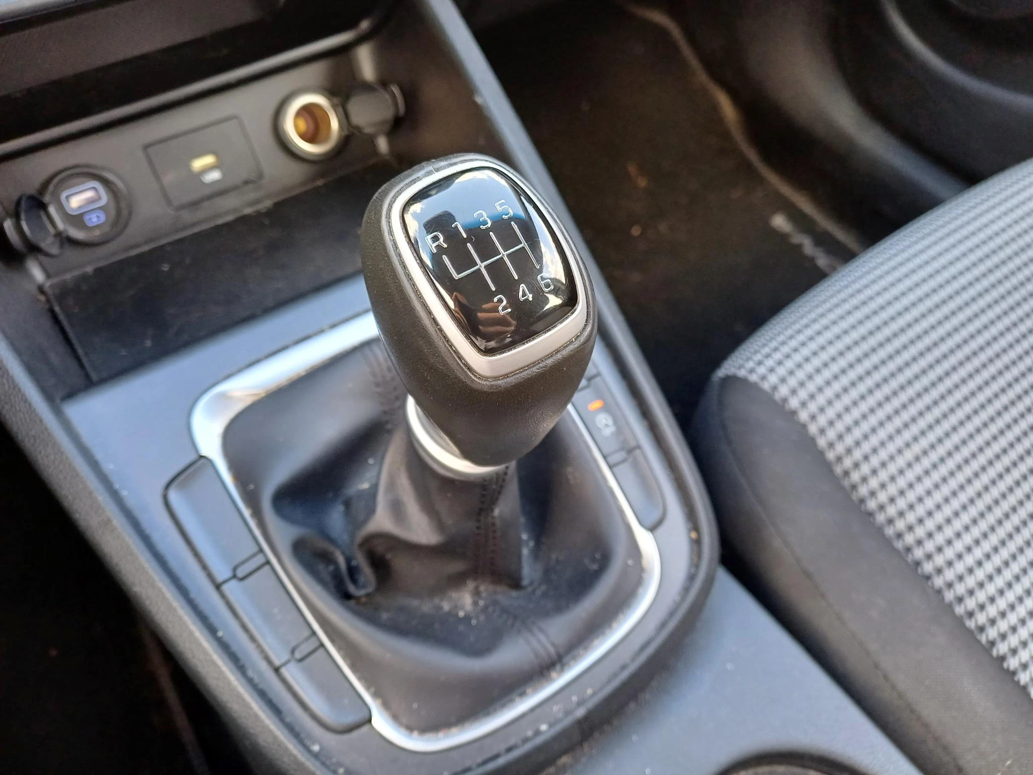 Hyundai-Kona-image-11