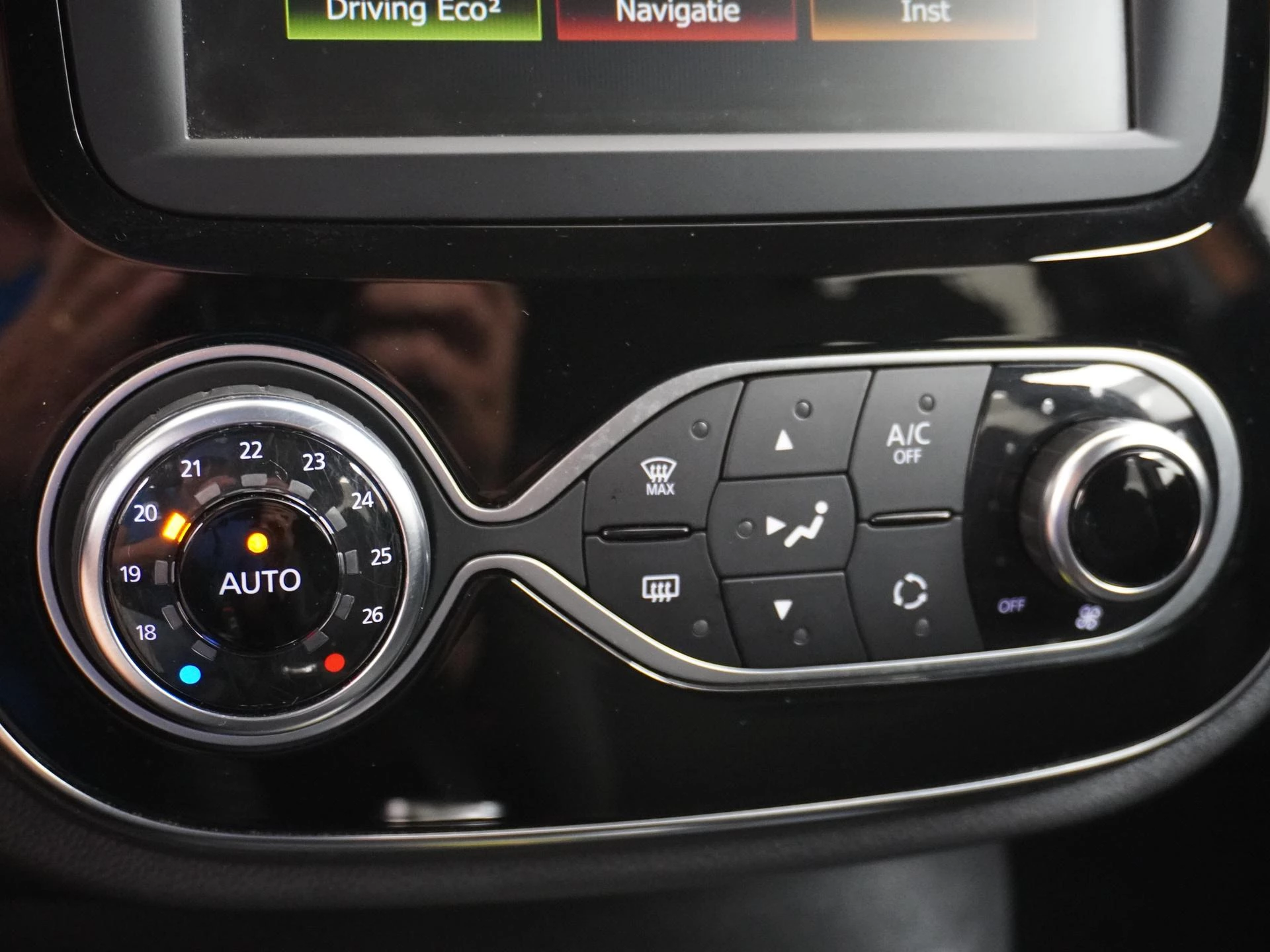 Renault-Captur-image-23