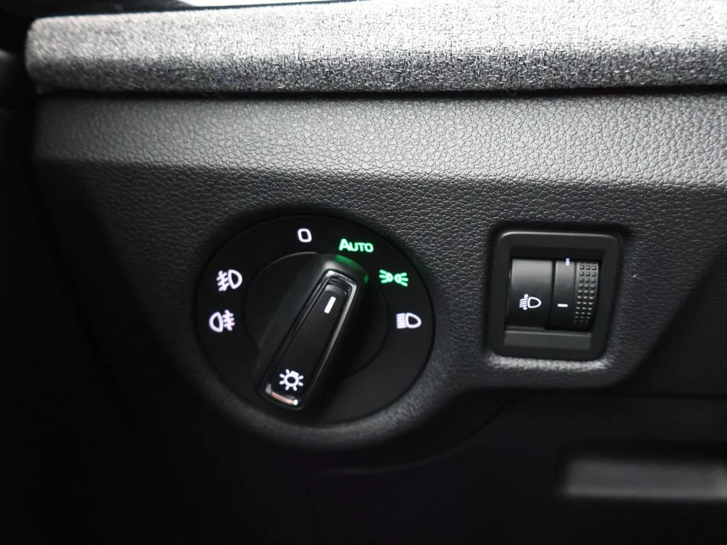 Škoda Kamiq Kamiq 1.0TSI 116PK *AUTOMAAT*CRUISE*CAMERA*VIRTUAL COCKPIT*PDC*APP-CONNECT*KEYLESS GO*...*