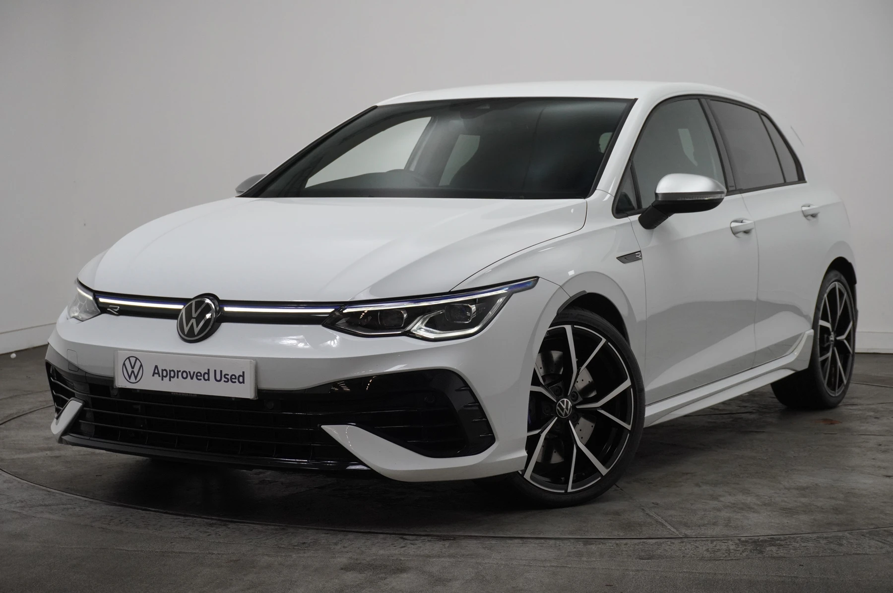 Volkswagen-Golf-image-49