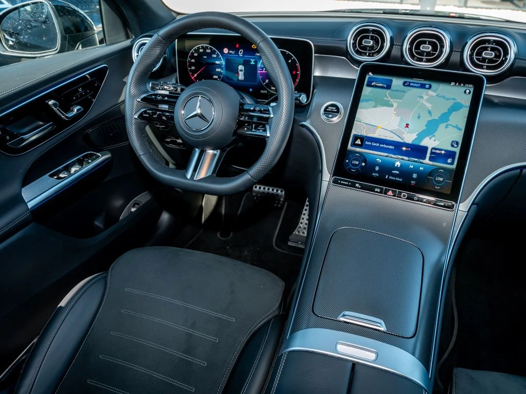 Mercedes-Benz-GLC 220 d-image-9