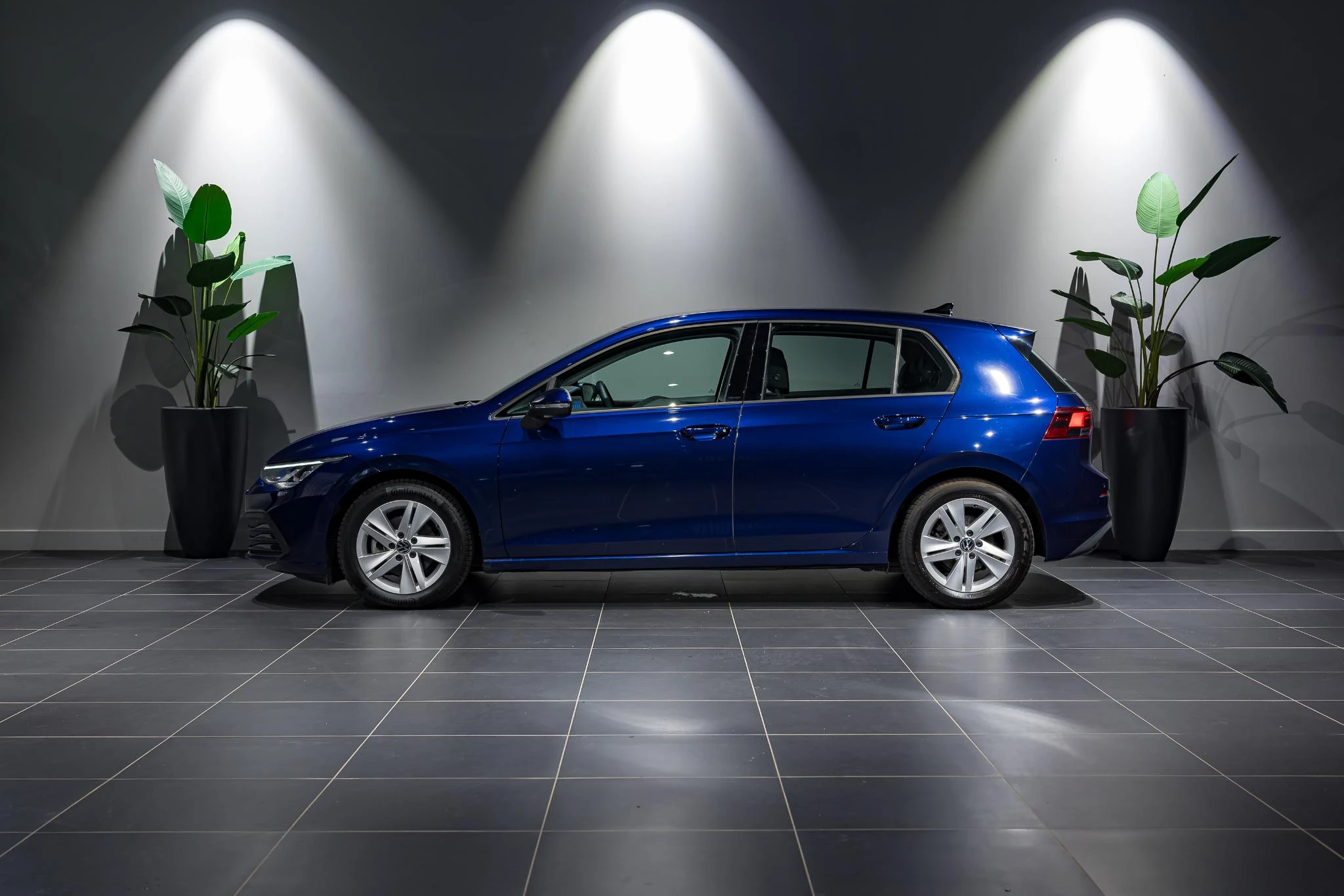 Volkswagen-Golf-image-3