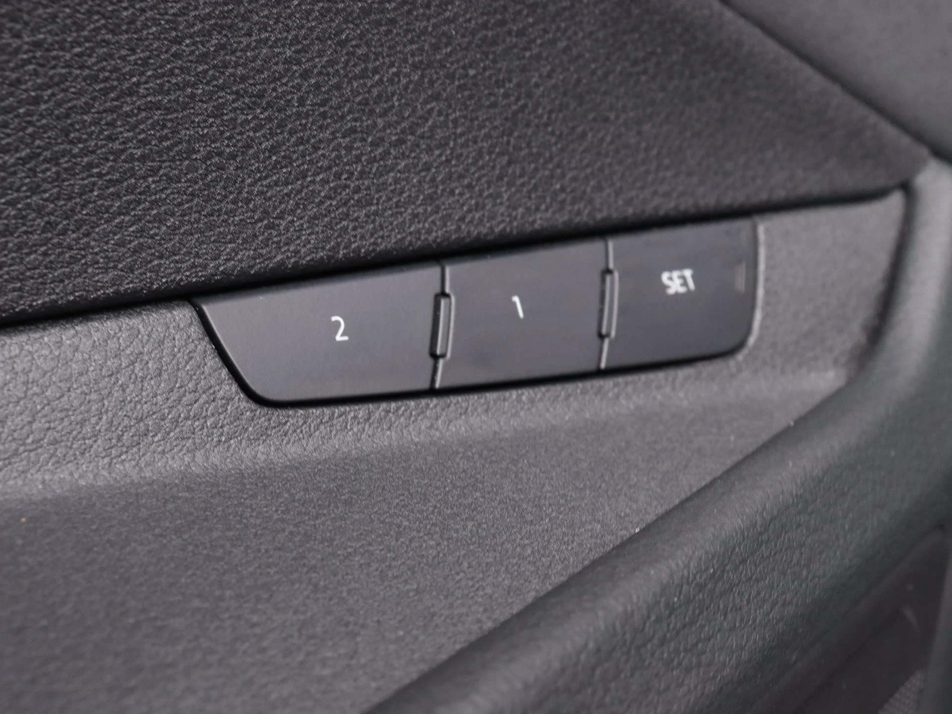 Audi-e-tron-image-26