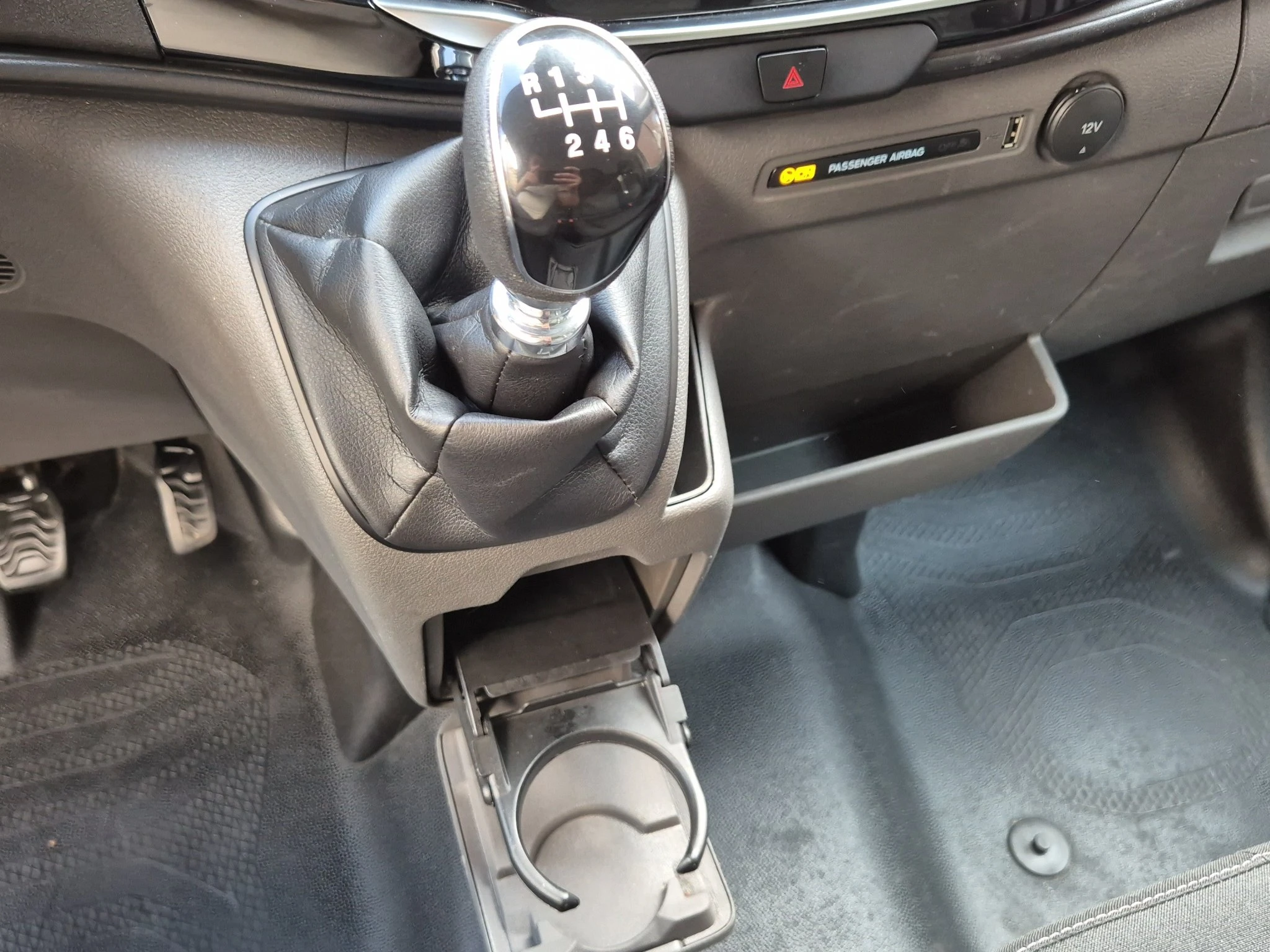 Ford-Transit-image-13