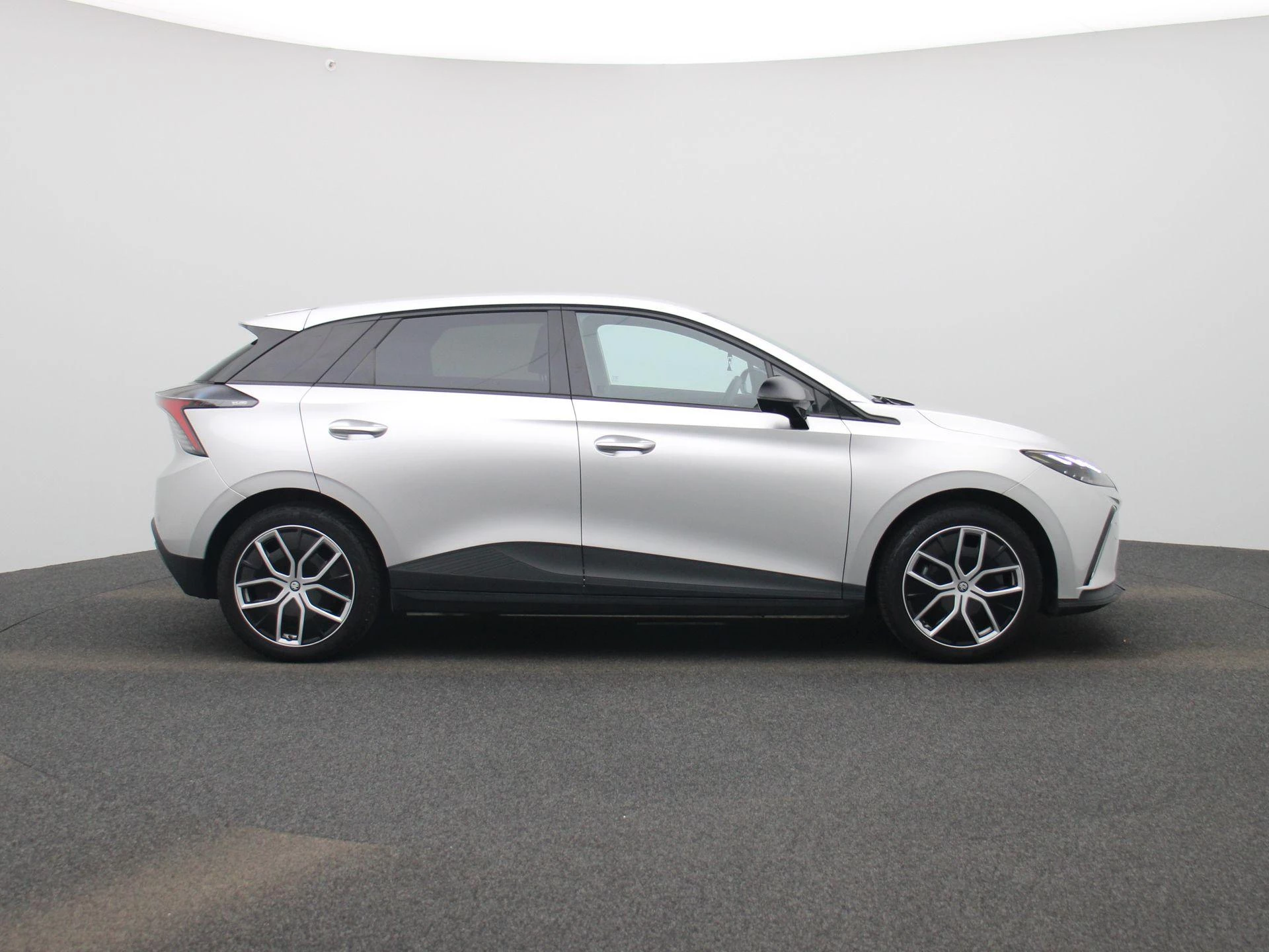 MG 4 64 kWh Luxury