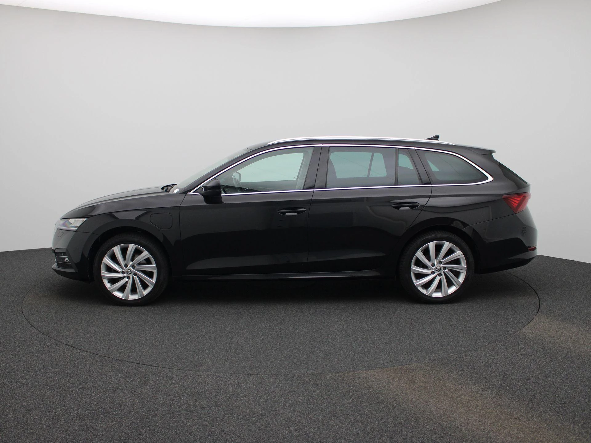 Škoda Octavia Combi 1.4 TSI PHEV 150kW DSG6 Ambition