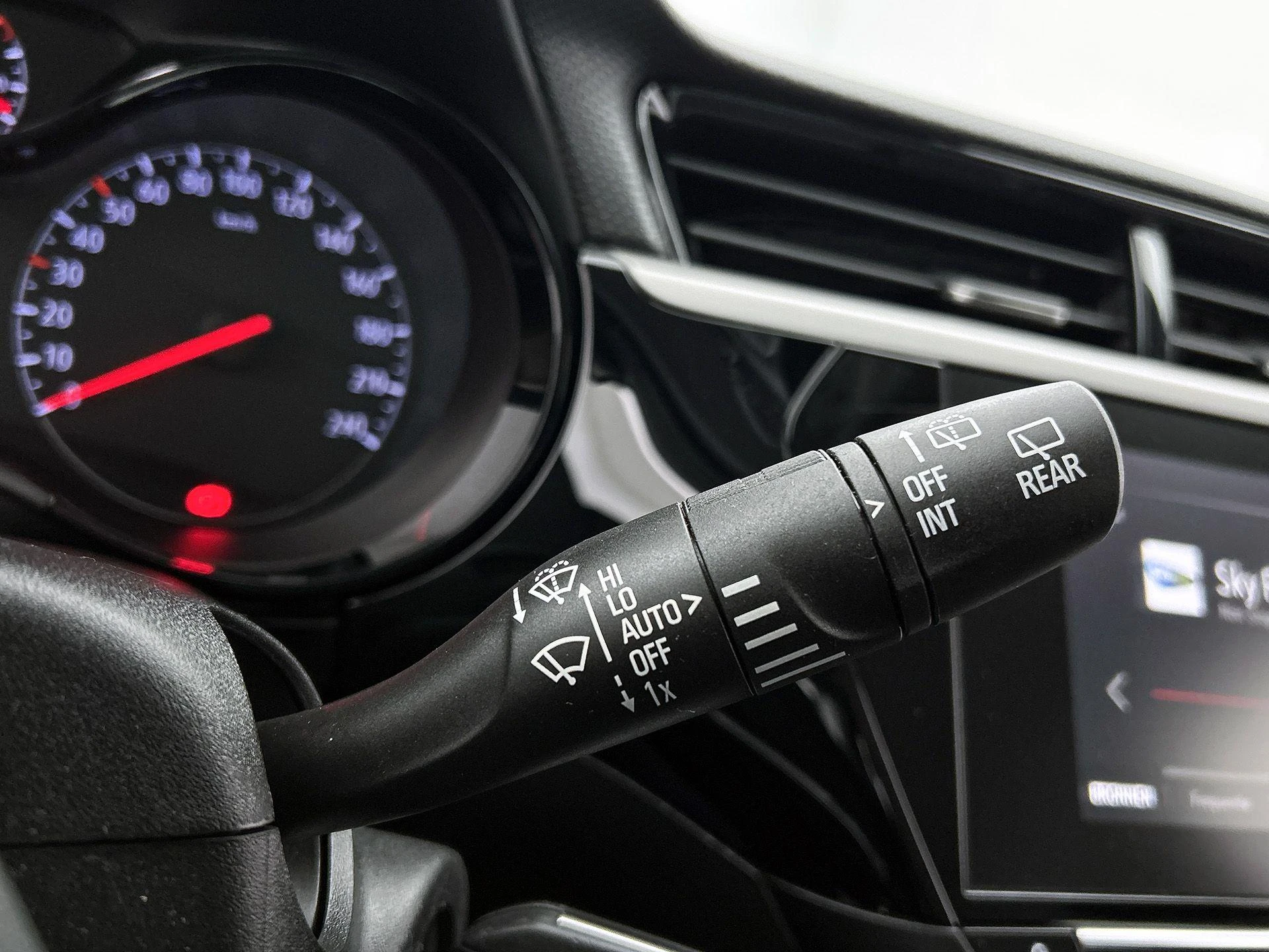Opel-Corsa-image-8