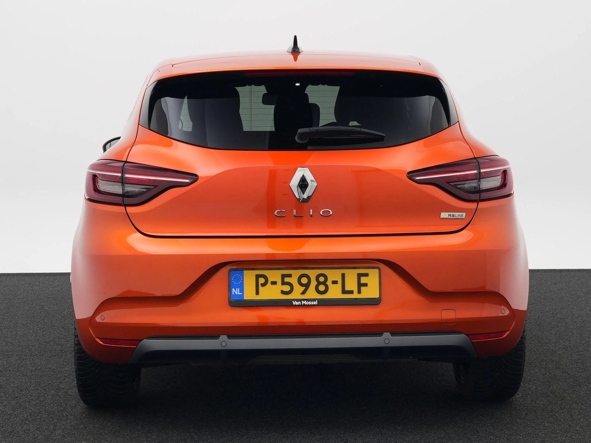 Renault Clio 1.6 E-Tech Hybrid 140 Initiale Paris