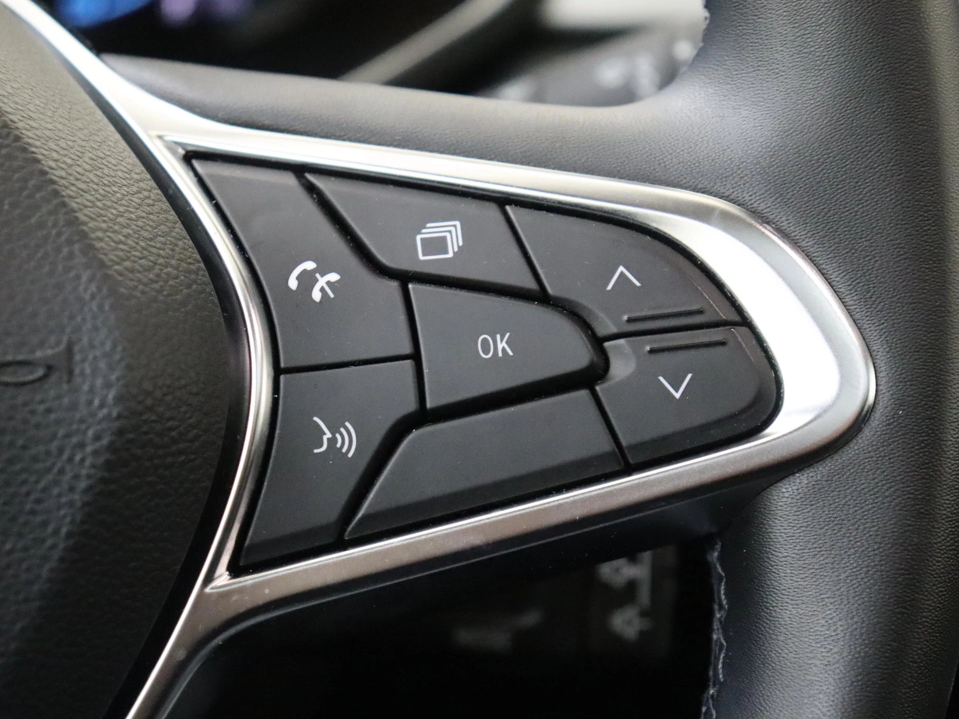 Renault Captur 1.6 E-Tech Hybrid 145 Intens