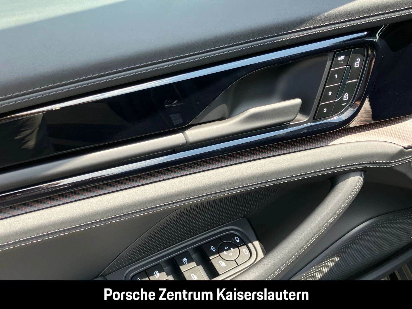 Porsche-Panamera-image-44