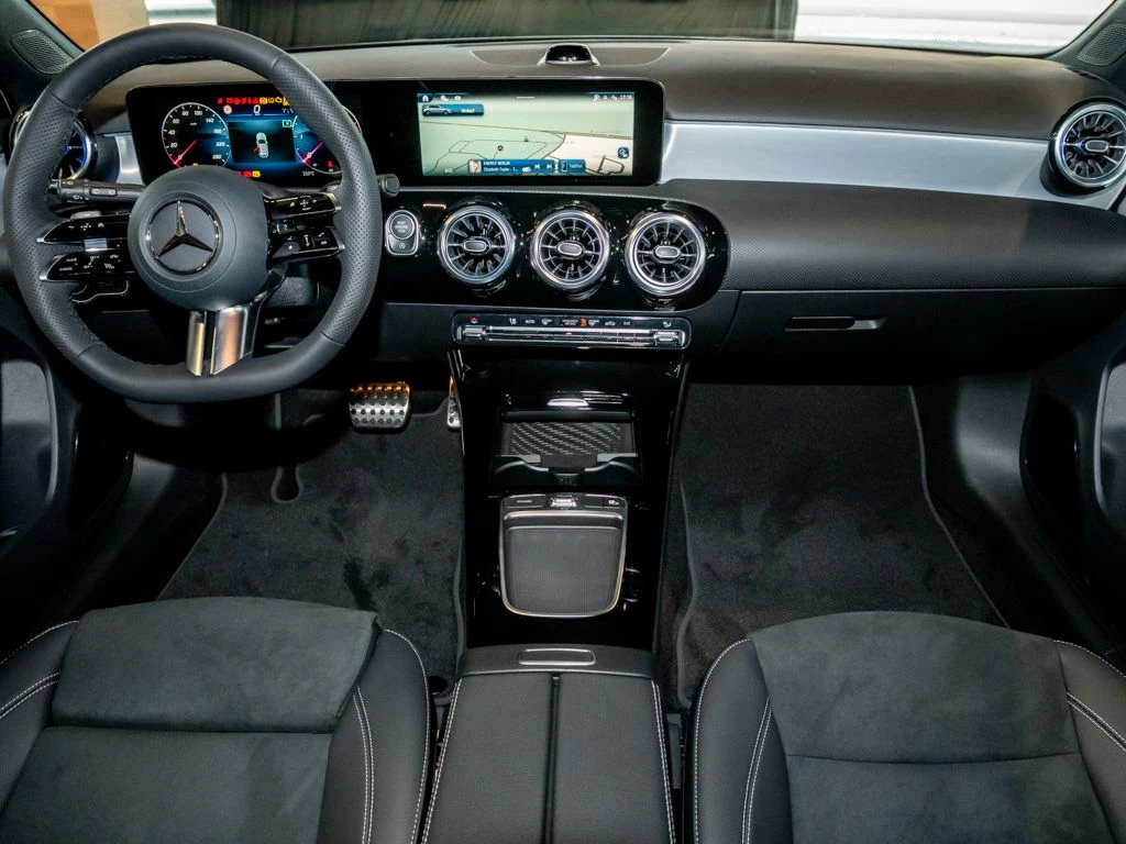 Mercedes-Benz-A-Klasse 200 d-image-12