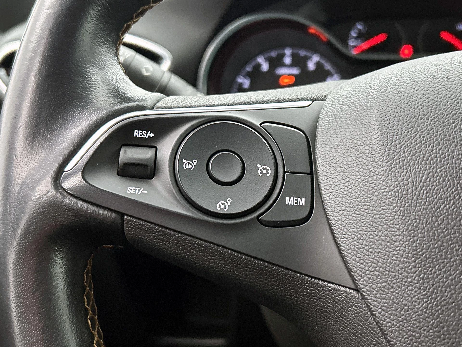 Opel-Crossland X-image-5
