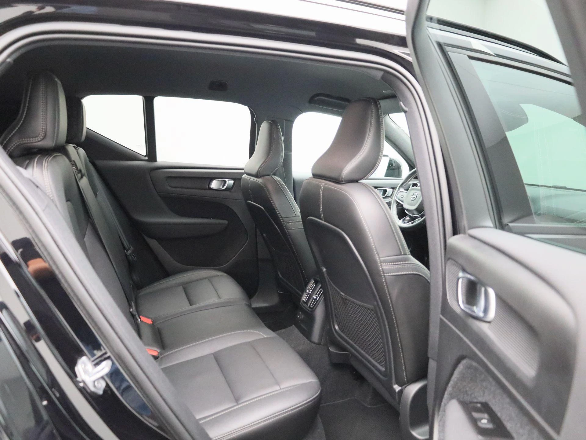 Volvo-XC40-image-39