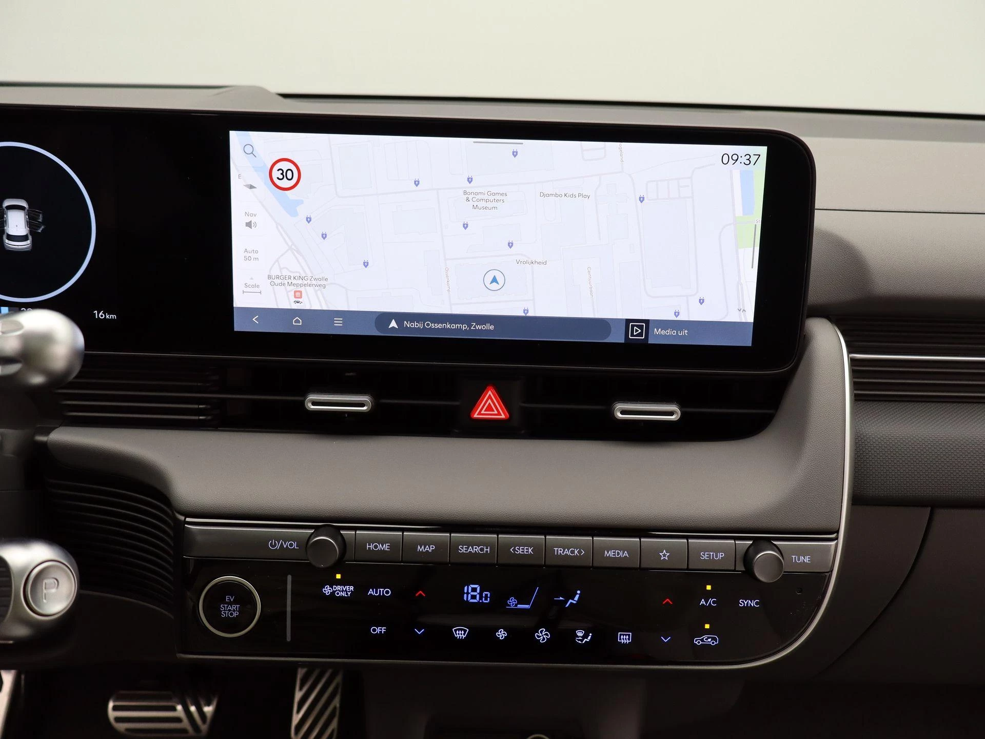 Hyundai-IONIQ 5-image-8