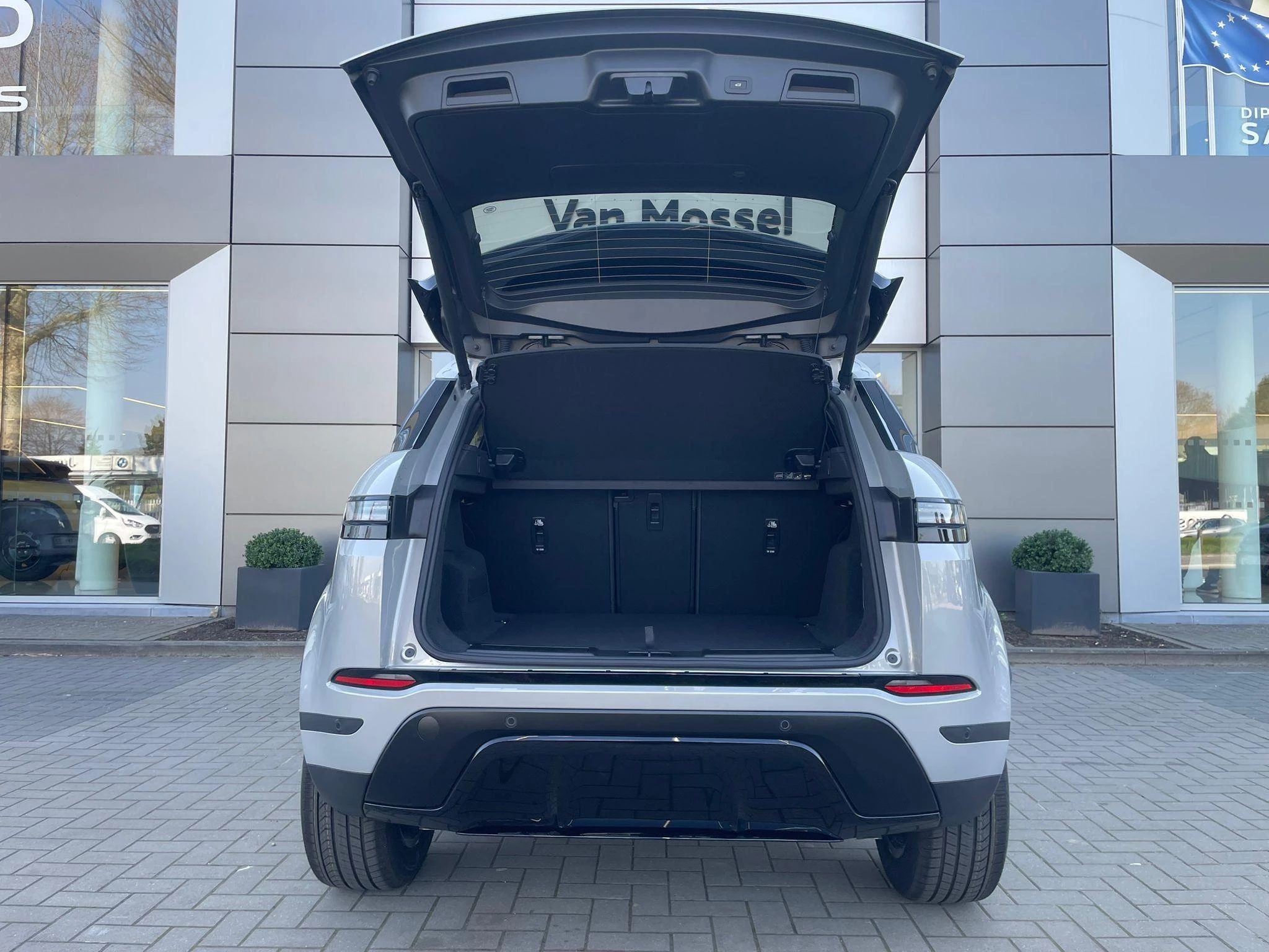 Land Rover Range Rover Evoque P160 S FWD Auto. 26.5MY