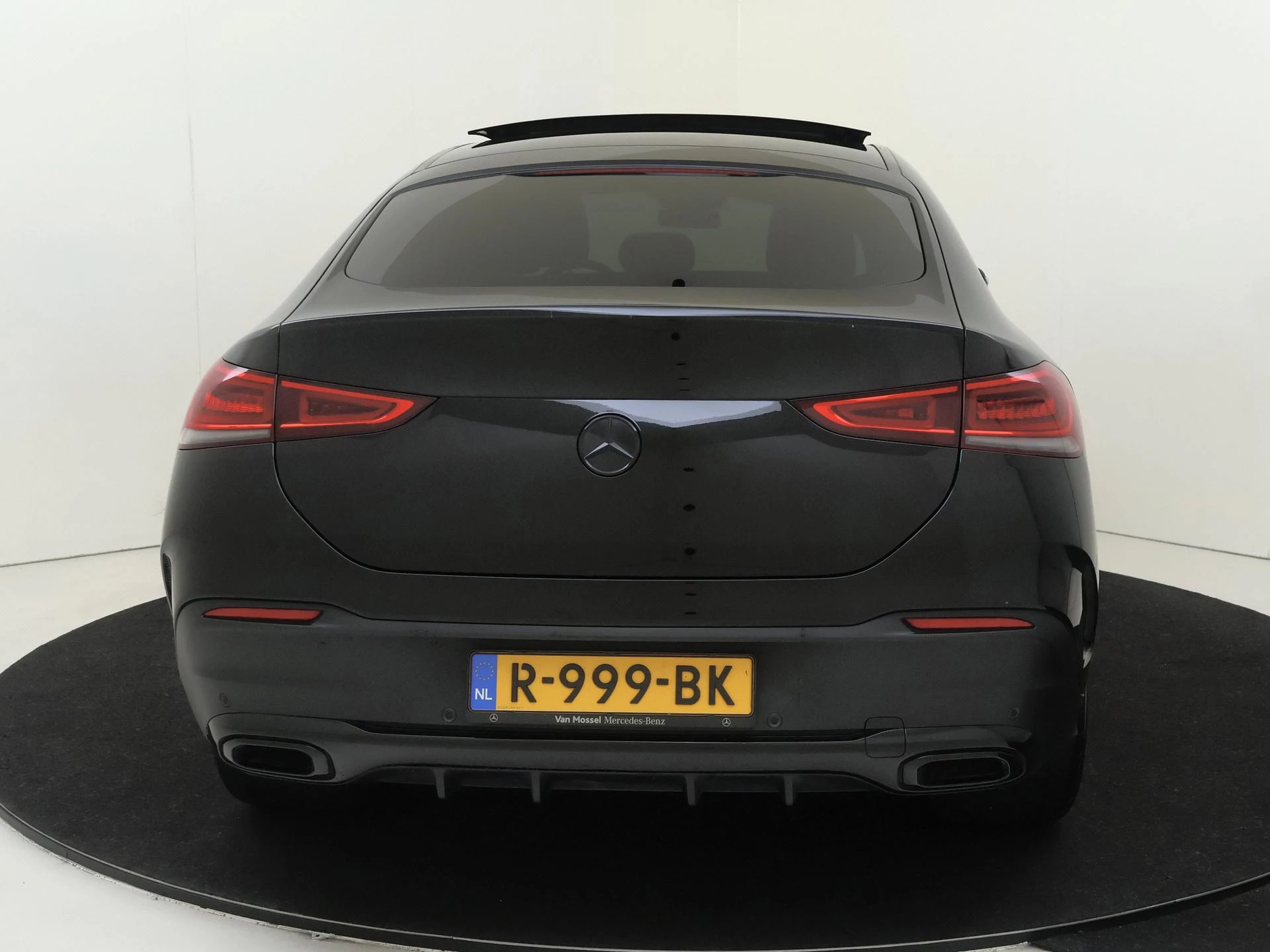 Mercedes-Benz-GLE-image-6