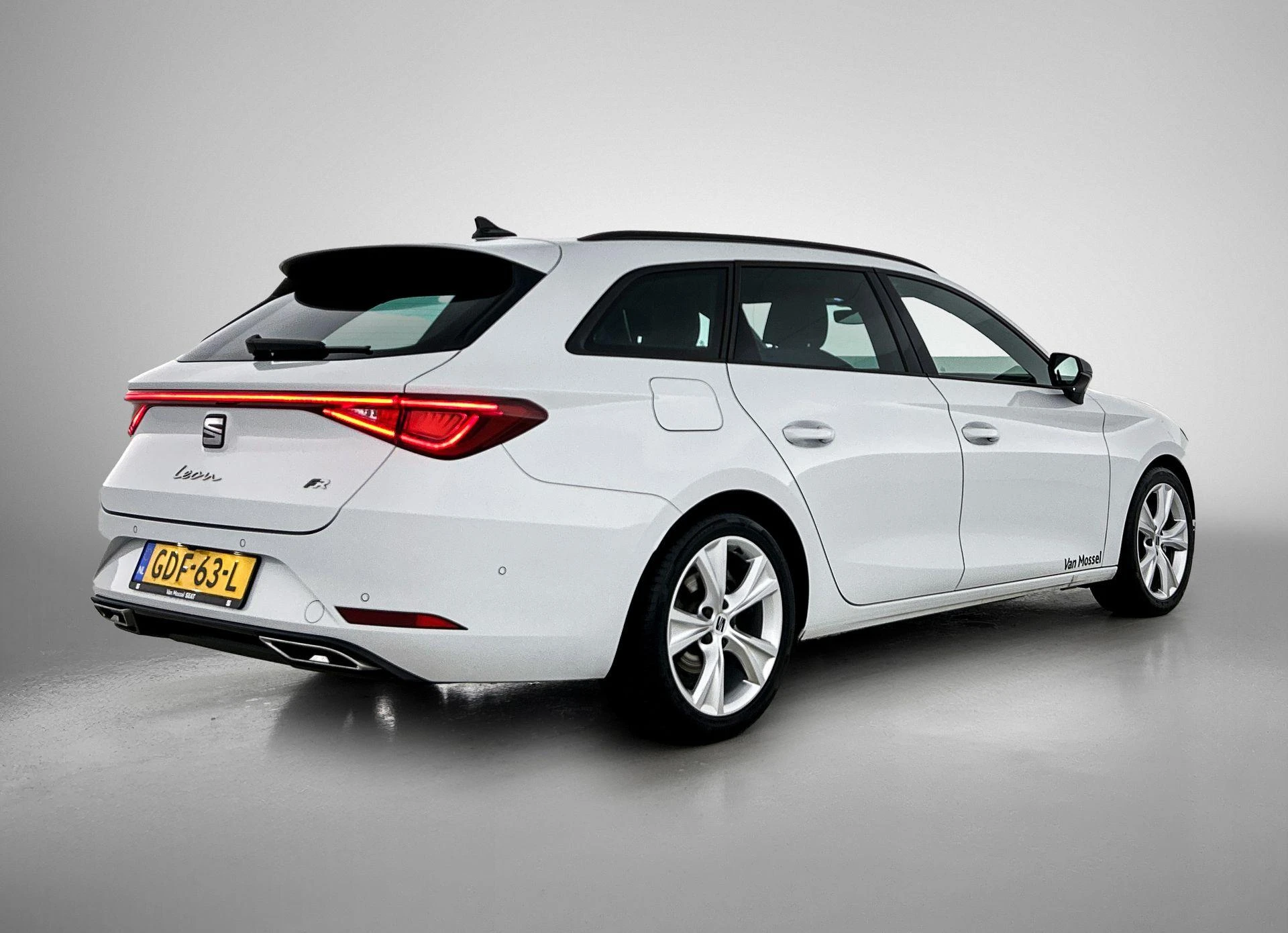 SEAT-Leon-image-3