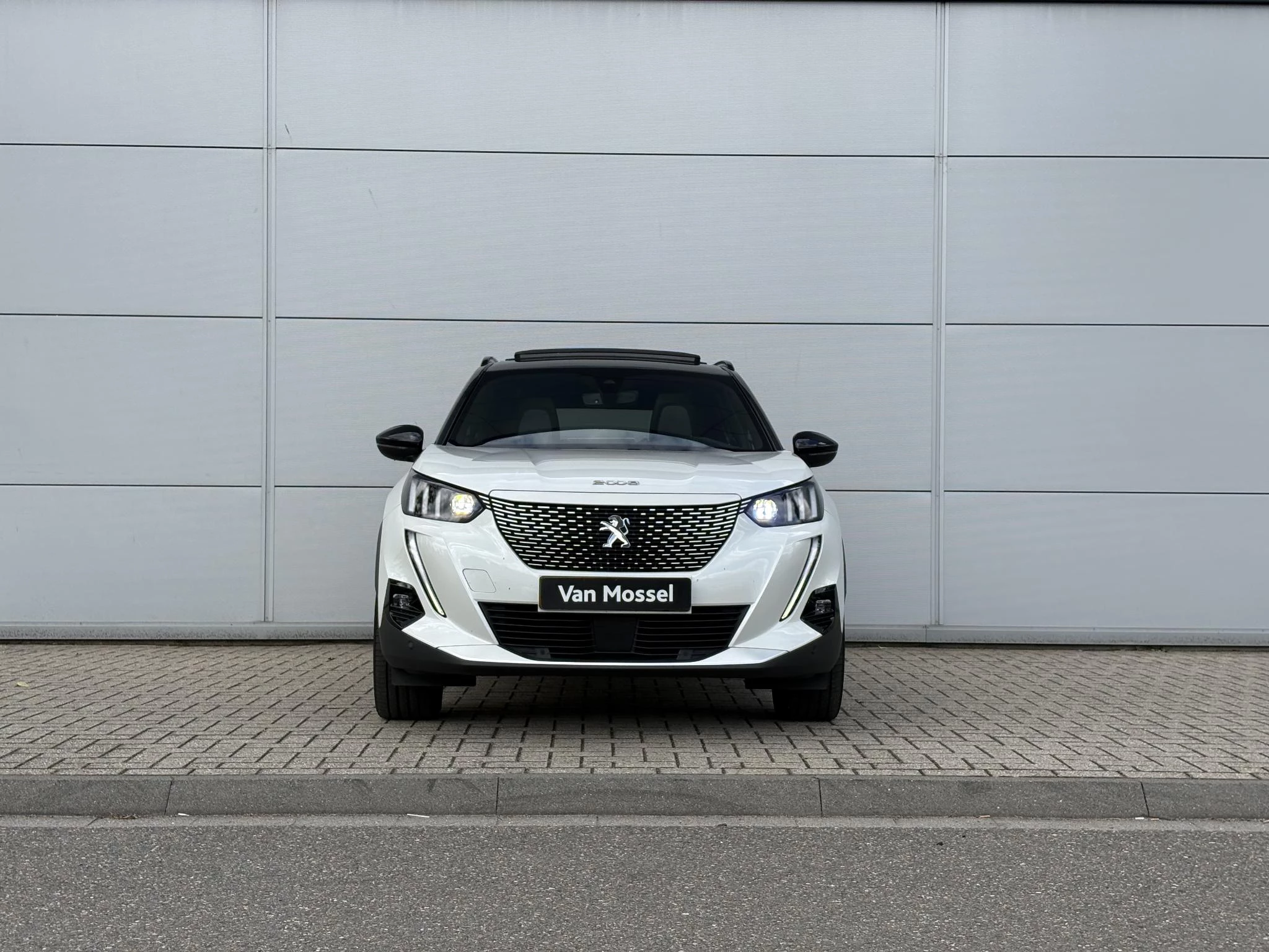 Peugeot e-2008 EV GT Pack 50 kWh
