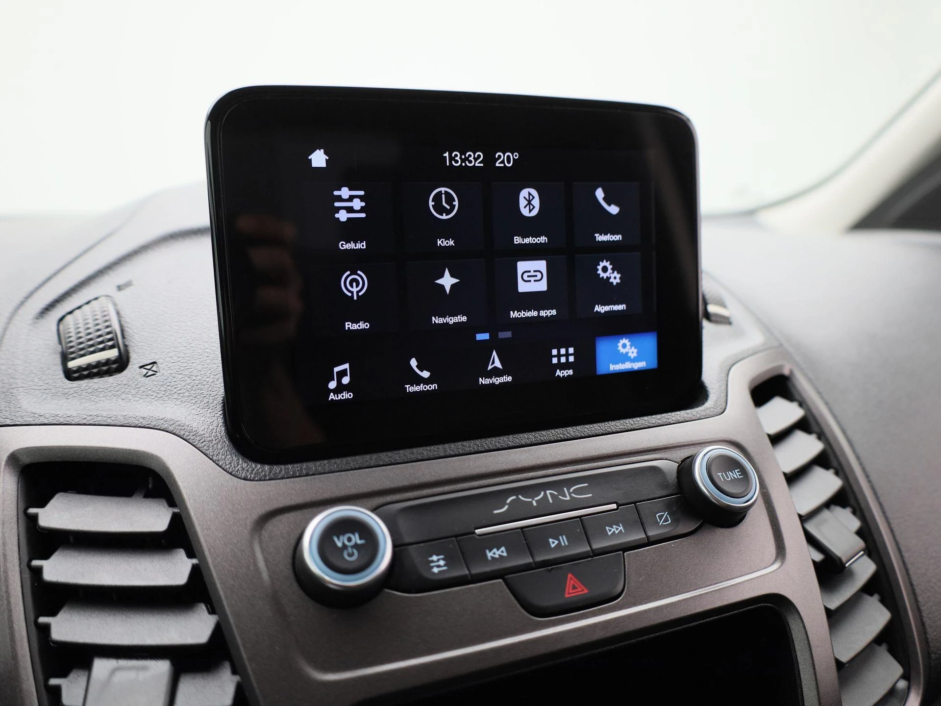 Ford-Transit Connect-image-24