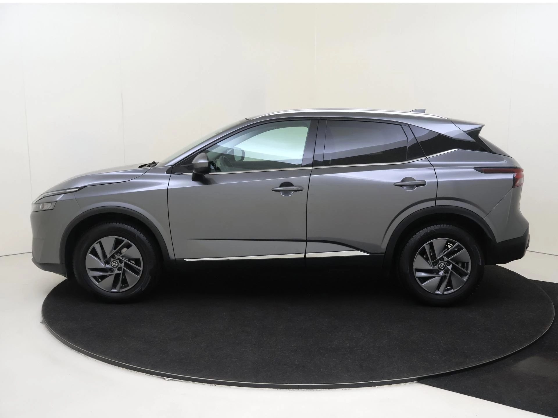 Nissan-QASHQAI-image-11