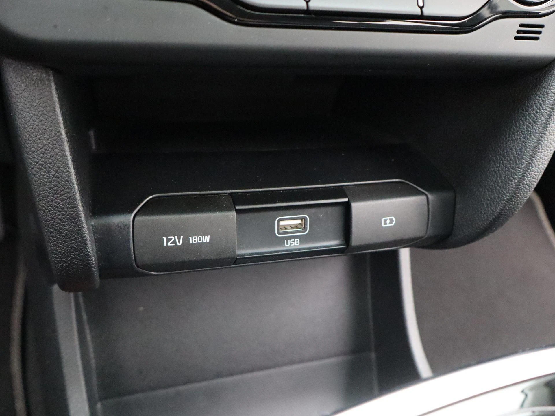 Kia-e-Niro-image-21