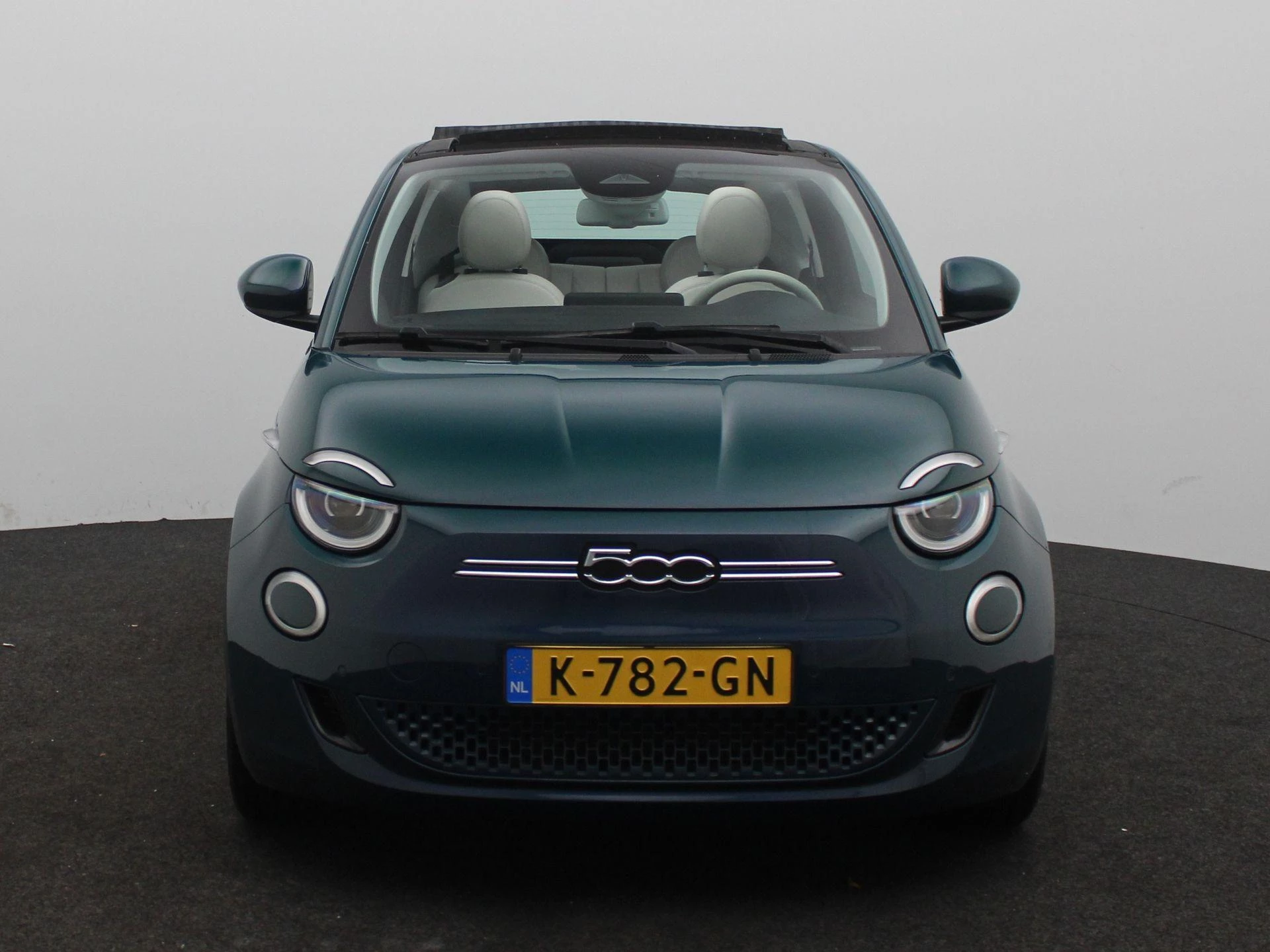 Fiat-500C-image-2
