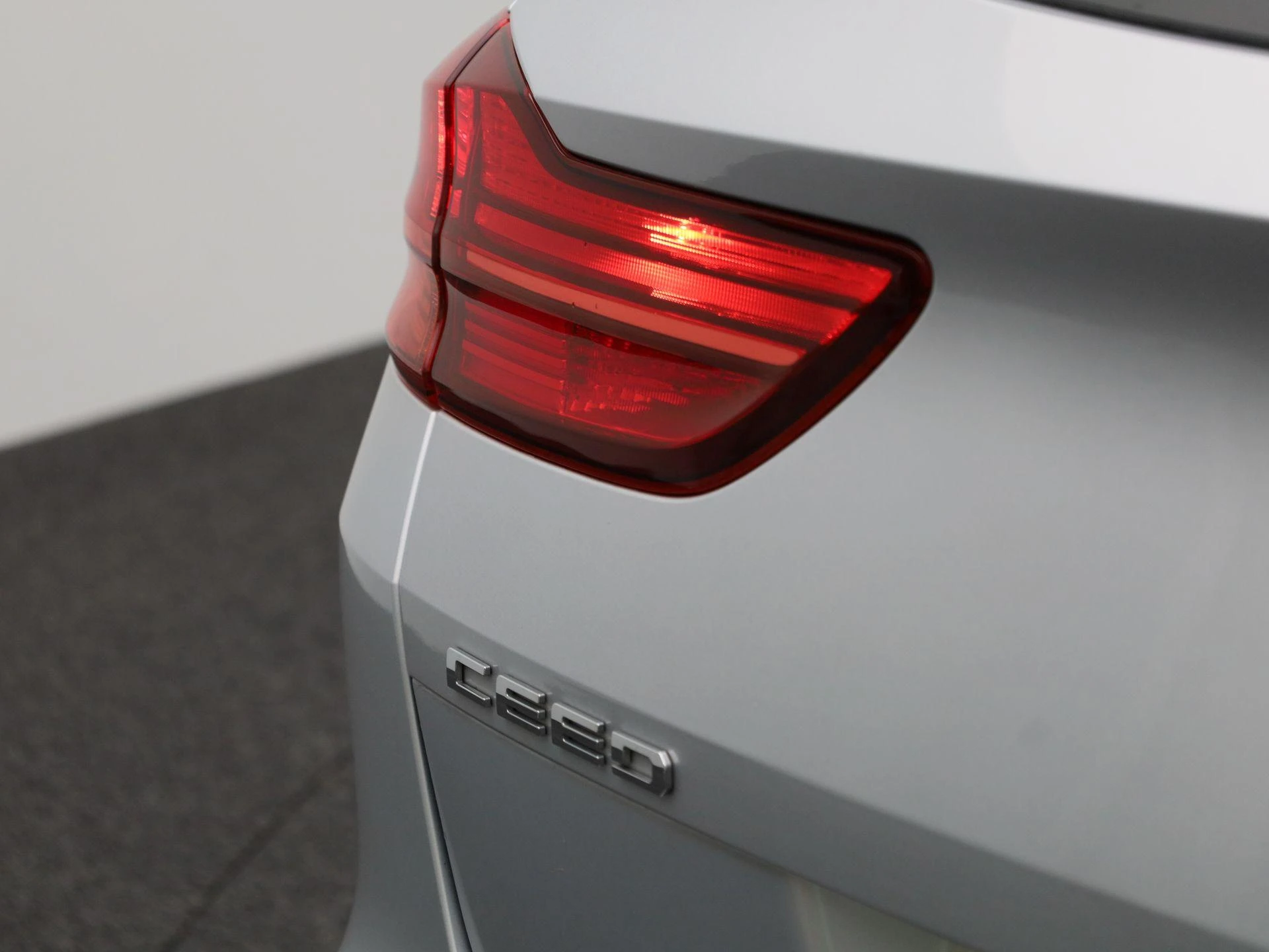 Kia-Ceed Sportswagon-image-36