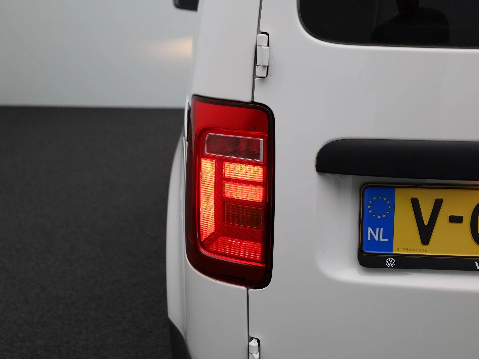 Volkswagen-Caddy-image-38